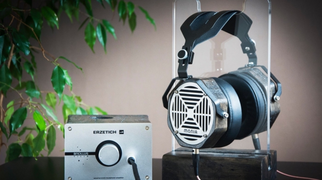 amplifier-contemporary-electronics-2426083-min